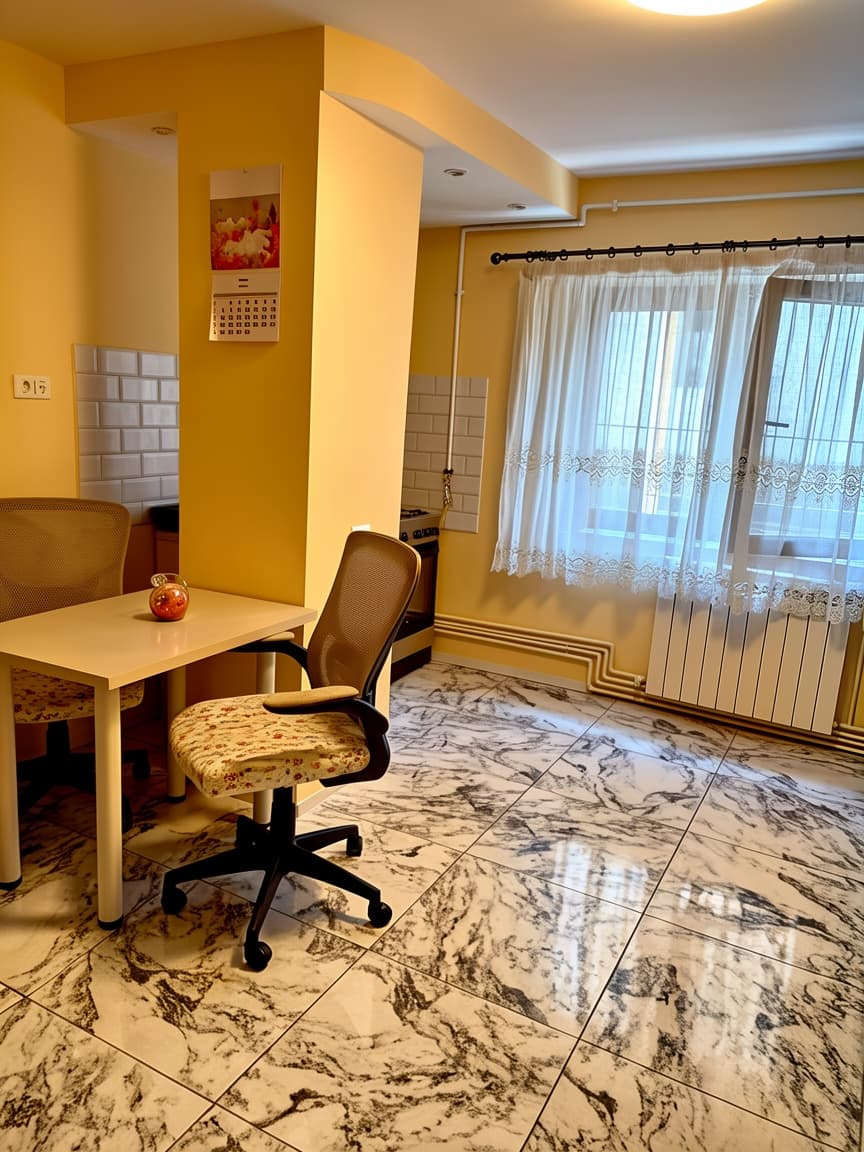 FAR-APARTAMENT CU 2 CAMERE DECOMANDAT MOBILAT CENTRALA GAZE