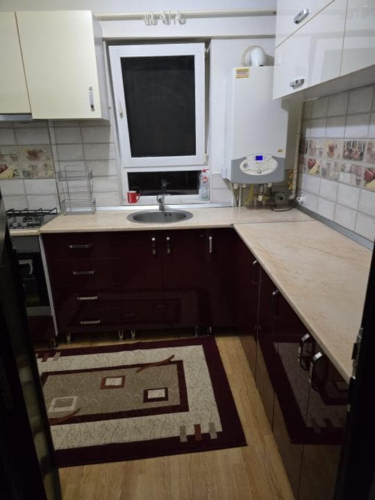 INEL II-SCOALA 8 APARTAMENT CU 3 CAMERE CENTRALA PE GAZE - 10