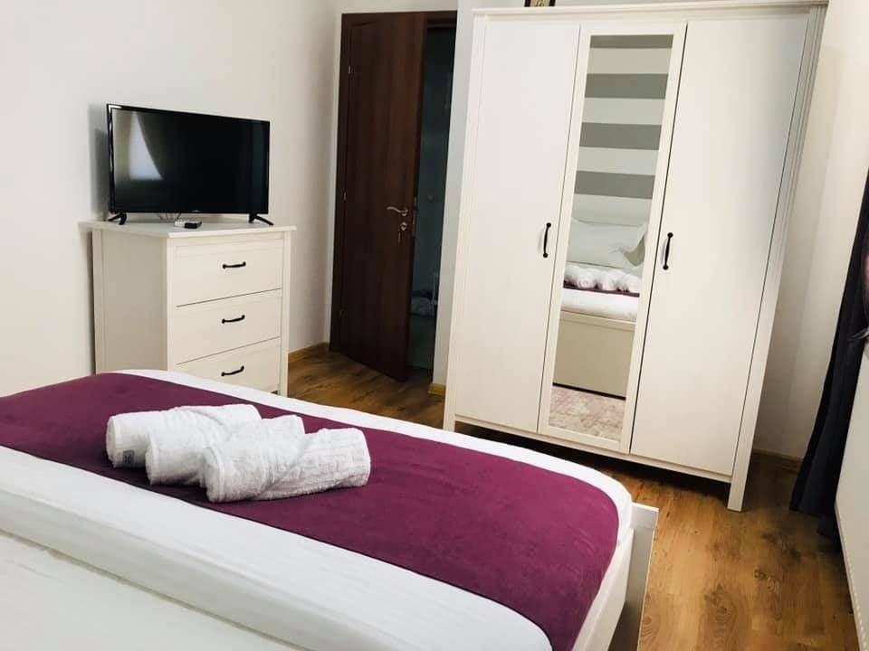 Apartament Cu Curte - La Doi Pasi De Plaja - Loc Parcare ! - 13