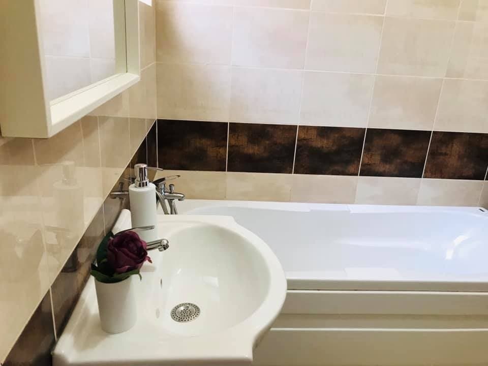 Apartament Cu Curte - La Doi Pasi De Plaja - Loc Parcare ! - 16