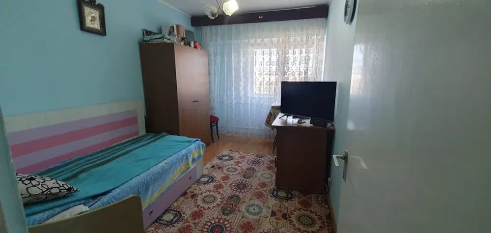 Apartament 3 Camere Decomandate - Zona Eden - Etaj 3 - 2