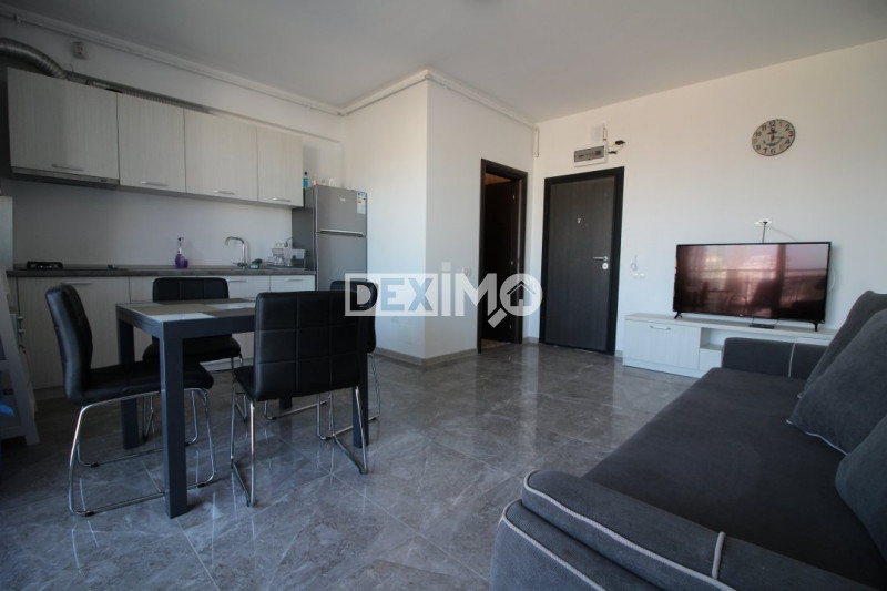 Apartament 3 Camere - Mamaia Nord - Vedere Laterala Catre Mare