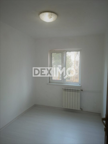 Apartament 4 Camere - Zona Bratianu - Liber - Gaze La Scara