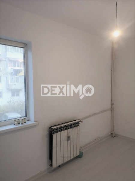 Apartament 4 Camere - Zona Bratianu - Liber - Gaze La Scara
