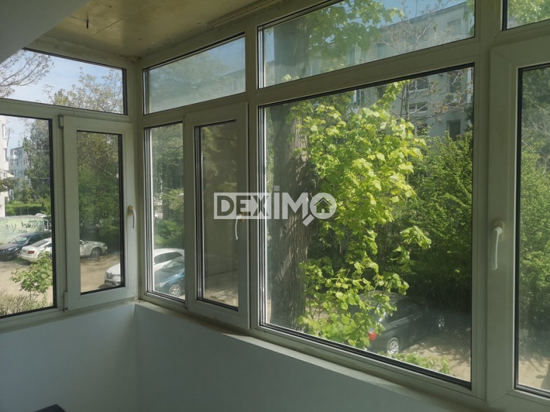 Apartament 4 Camere - Zona Bratianu - Liber - Gaze La Scara