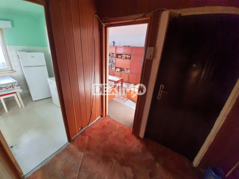 Apartament 3 Camere - Zona Tomis Nord - Etaj 3 - Gaze La Usa