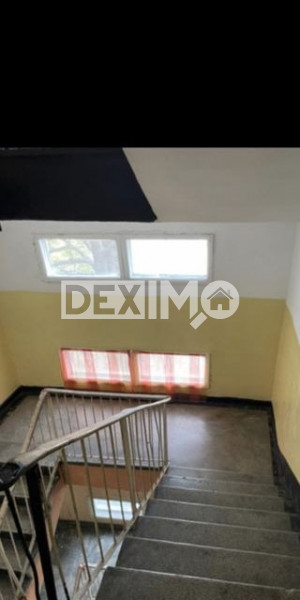 Garsoniera - Zona CET - Etaj 2 - In Curs De Renovare