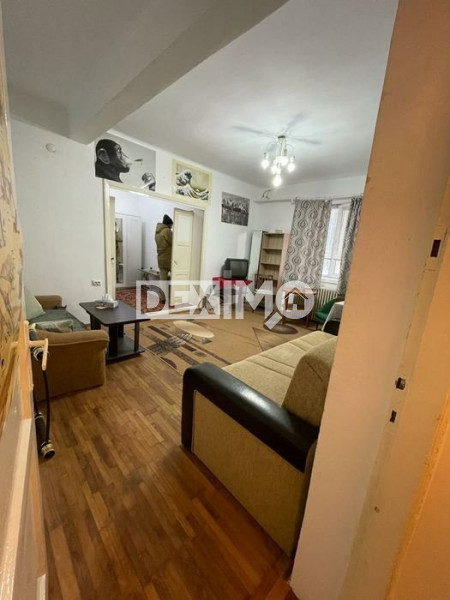 Garsoniera - Casa De Cultura - Parter - Boxa