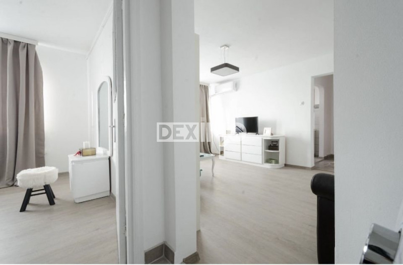 Apartament 2 Camere - Zona Tomis II - Renovat Complet