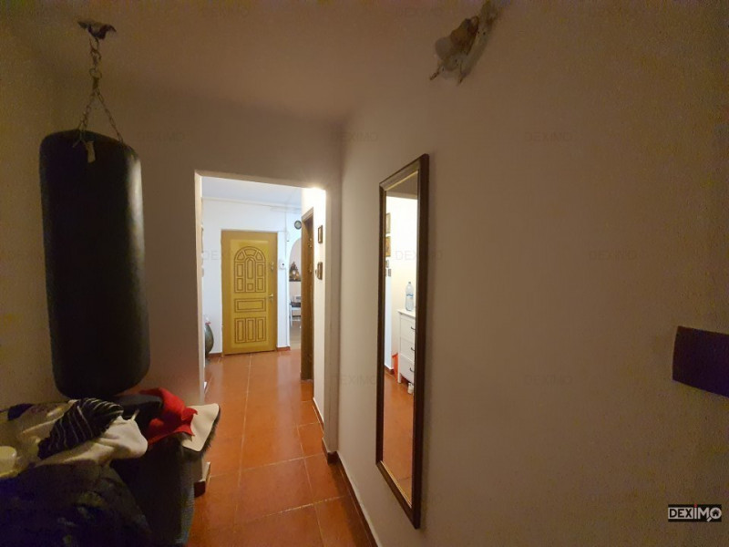 Apartament 3 Camere Decomandate -  Zona Anda - Centrala pe Gaze