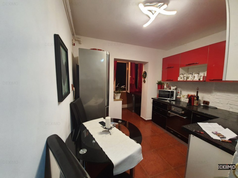 Apartament 3 Camere Decomandate -  Zona Anda - Centrala pe Gaze