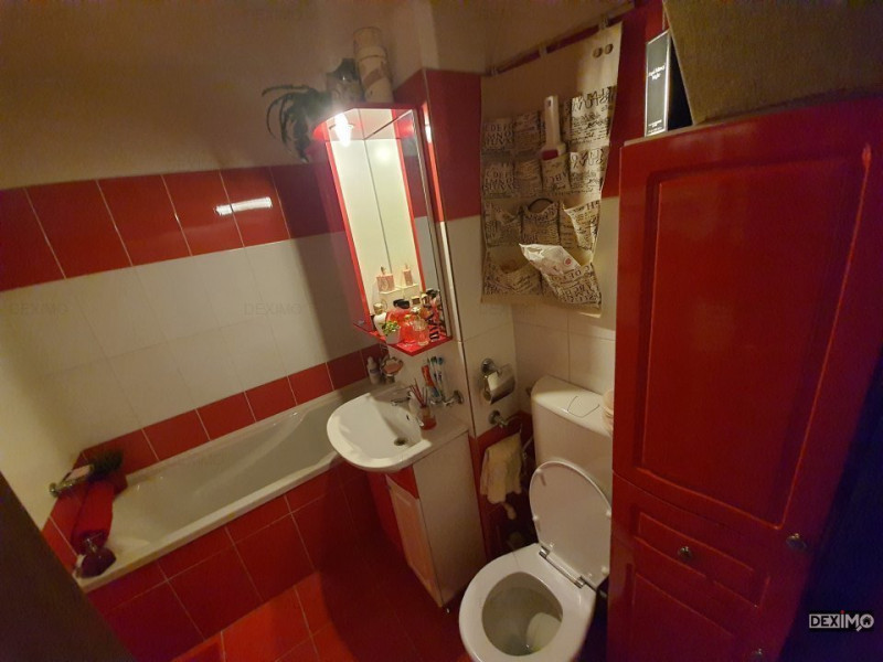 Apartament 3 Camere Decomandate -  Zona Anda - Centrala pe Gaze