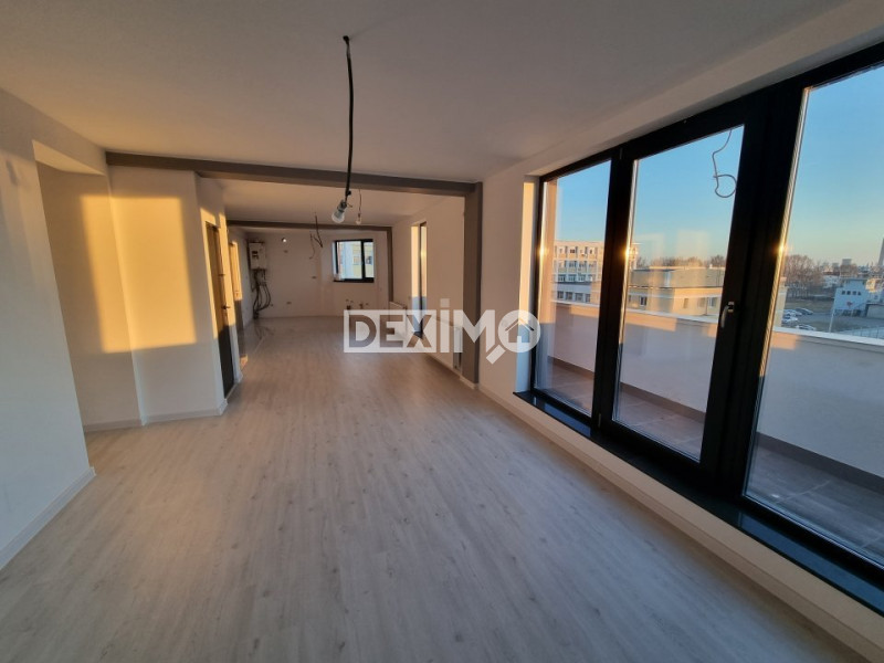 Ocazie! Apartament 3 + 2 Camere + Studio - Boxa - 3 Locuri de Parcare