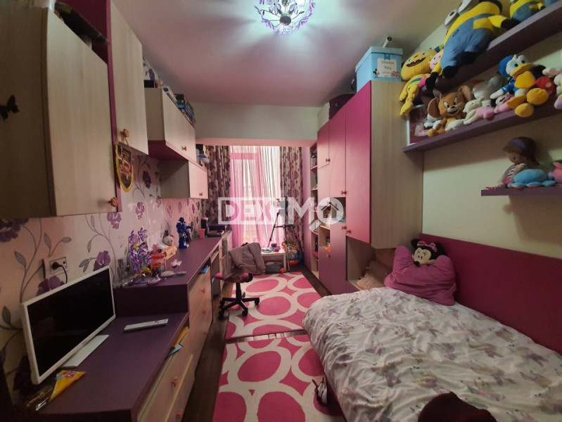 Apartament 3 Camere - Bd. Mamaia - Mobilat Complet