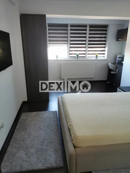 Apartament 3 Camere - Zona Vivo - Mobilat - Loc De Parcare