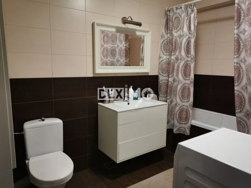 Apartament 3 Camere - Zona Vivo - Mobilat - Loc De Parcare