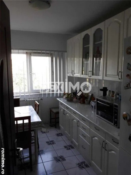 Apartament 3 Camere - Tomis Nord - Partial Mobilat - Gaze la Usa