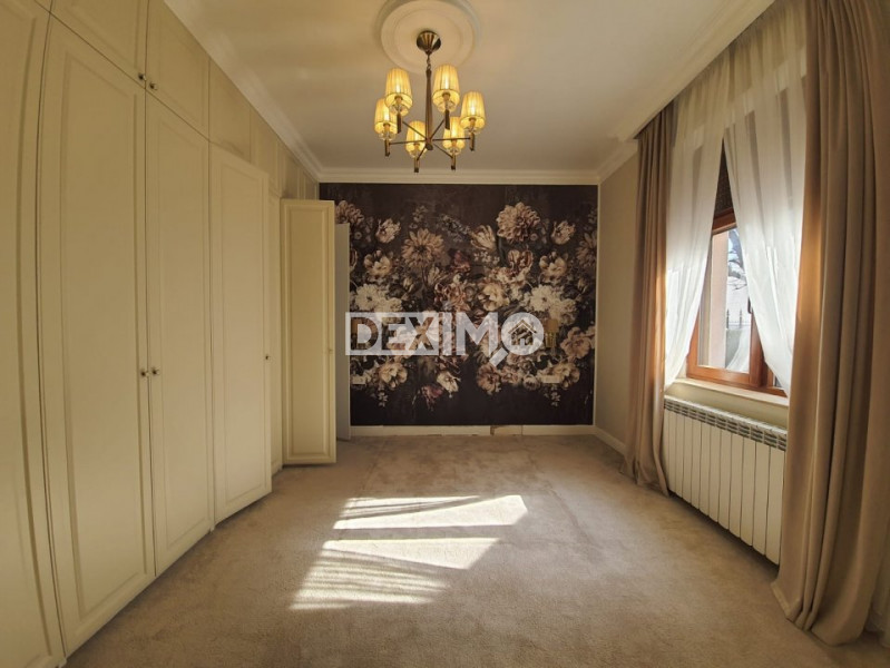 Casa 6 Camere - Centru - Renovata 2021 - Beci