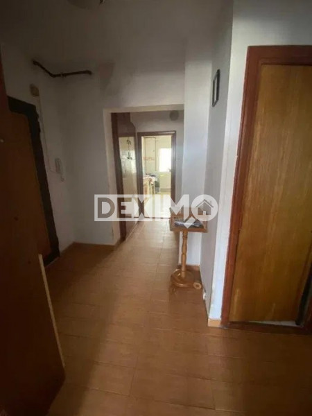 Apartament 3 Camere - Gara - Etaj 1 - Centrala Pe Gaze