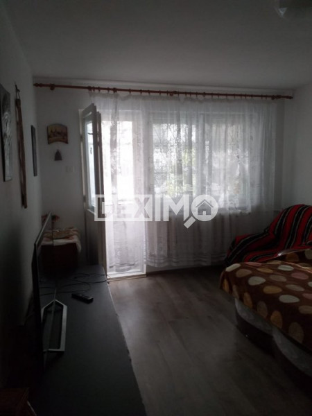 Apartament 3 Camere - Ciresica - Parter - Gaze La Usa