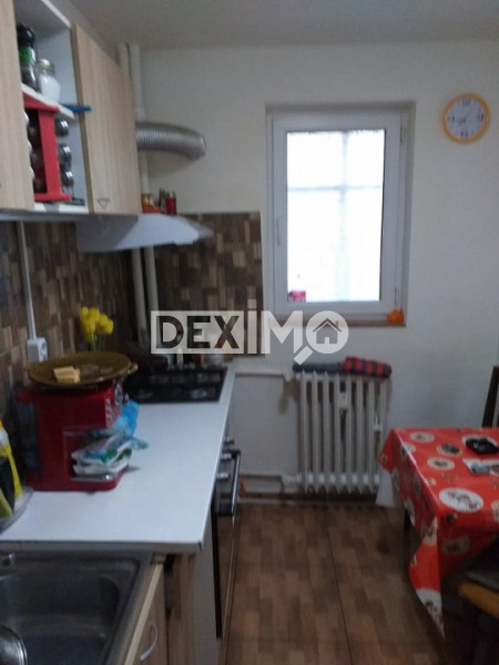 Apartament 3 Camere - Ciresica - Parter - Gaze La Usa