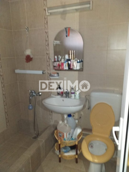 Apartament 3 Camere - Ciresica - Parter - Gaze La Usa