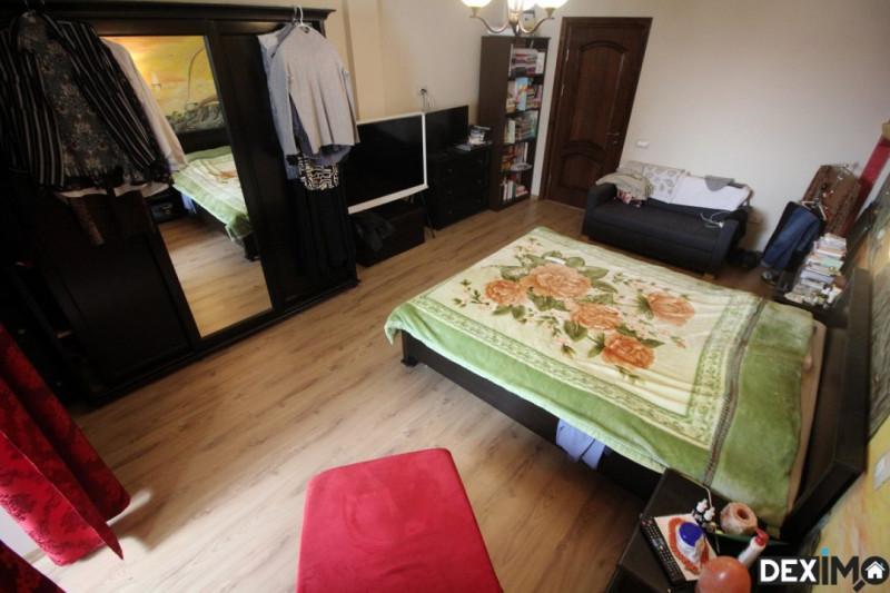 Apartament In Vila - Zona Universitate - Mobilat / Utilat - Aproape De Plaja