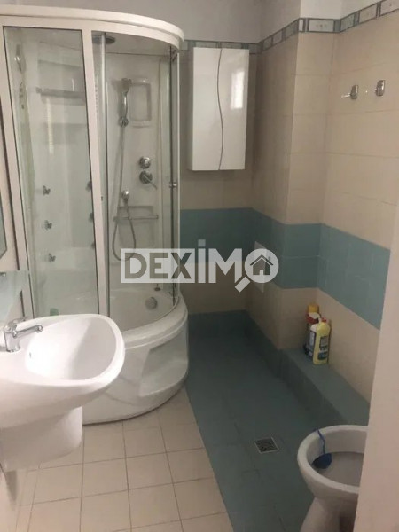 Apartament 2 Camere - Statiunea Mamaia - Vedere Laterala Spre Mare