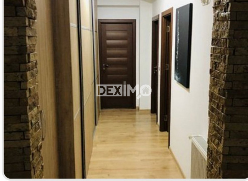 Apartament 3 Camere - Zona Compozitori - Curte 101MP - Loc Parcare