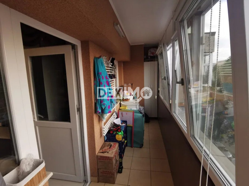 Apartament 4 Camere - Km 5 - Renovat Complet - Centrala Pe Gaze