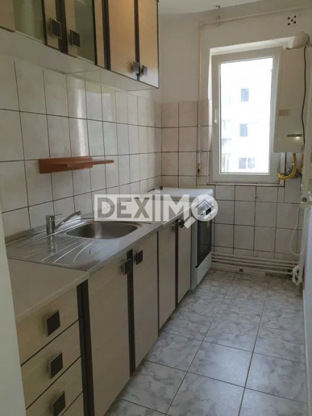 Apartament 3 Camere - Zona Tomis Nord - Gaze La Aragaz - Boxa
