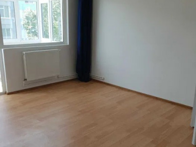 Apartament 3 Camere - Zona Tomis Nord - Gaze La Aragaz - Boxa