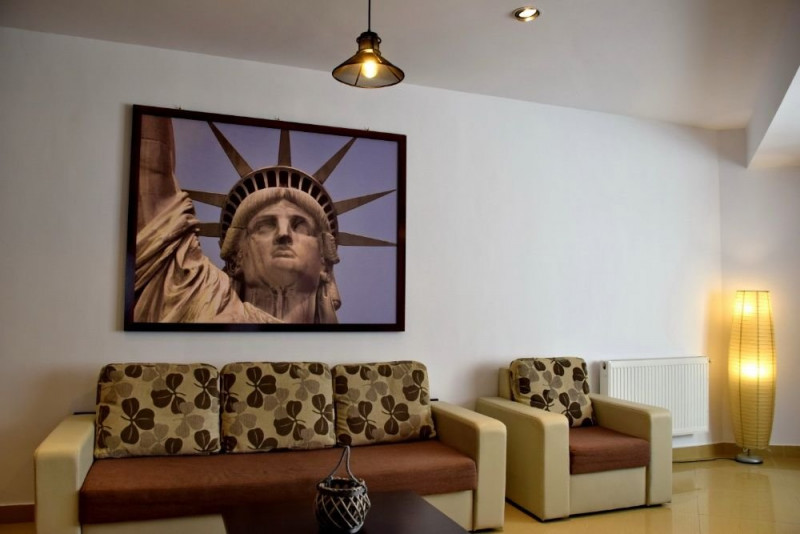 Apartament 2 Camere Decomandate - Statiunea Mamaia - Mobilat/Utilat - Gaze