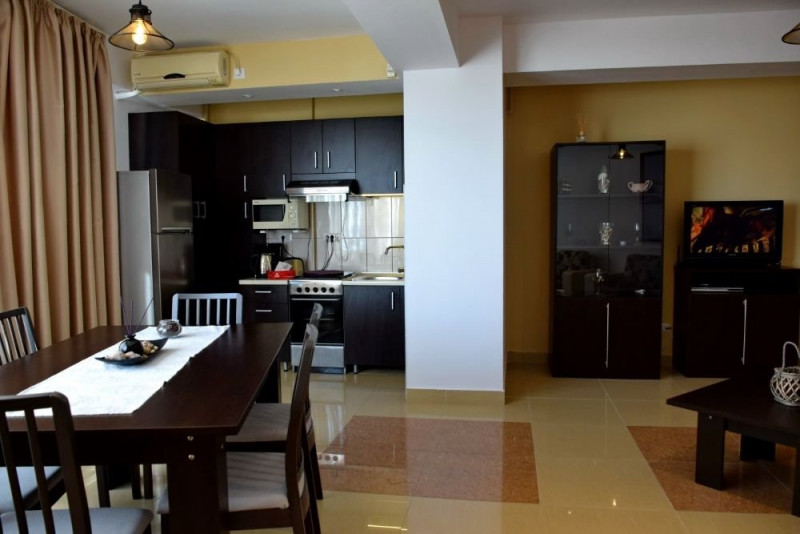 Apartament 2 Camere Decomandate - Statiunea Mamaia - Mobilat/Utilat - Gaze