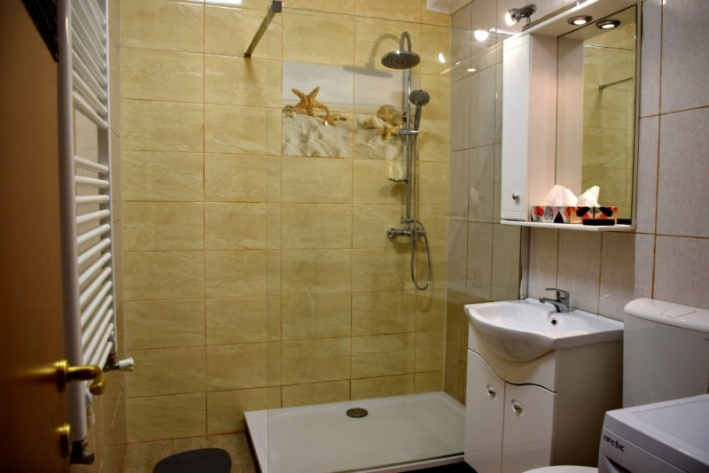 Apartament 2 Camere Decomandate - Statiunea Mamaia - Mobilat/Utilat - Gaze