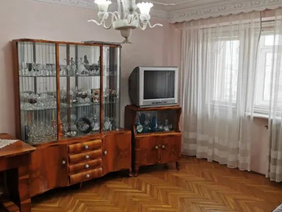 Apartament 3 Camere - Casa De Cultura - Gaze La Aragaz