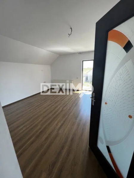 Casa P+M - 4 Camere - Lumina - Centrala Pe Lemne