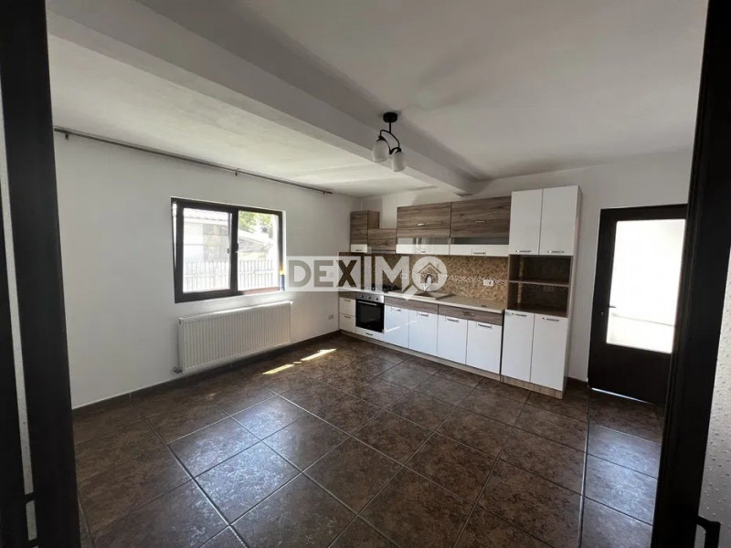 Casa P+M - 4 Camere - Lumina - Centrala Pe Lemne