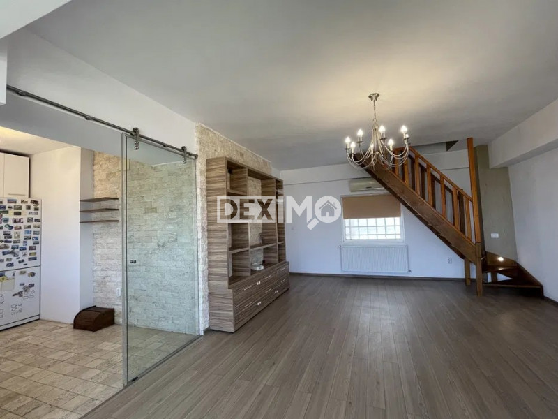 Duplex - 5 Camere - Renovat - Partial Mobilat - Terasa Spatioasa - Loc Parcare