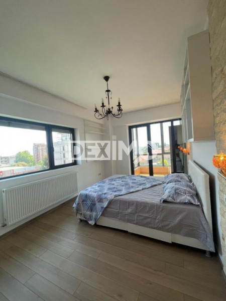 Duplex - 5 Camere - Renovat - Partial Mobilat - Terasa Spatioasa - Loc Parcare