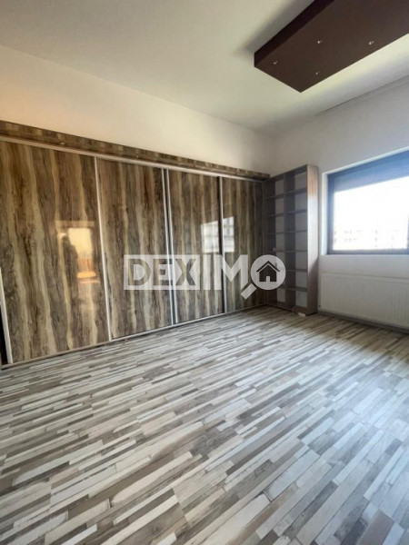 Duplex - 5 Camere - Renovat - Partial Mobilat - Terasa Spatioasa - Loc Parcare