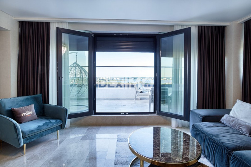 Apartament ultramodern vedere la lac si mare 