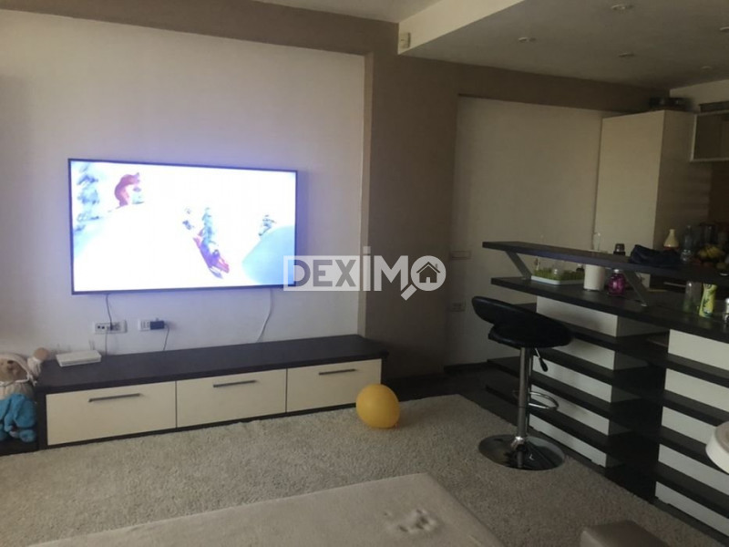 Apartament 2 Camere Decomandate - Zona Tomis Plus - Loc de Parcare
