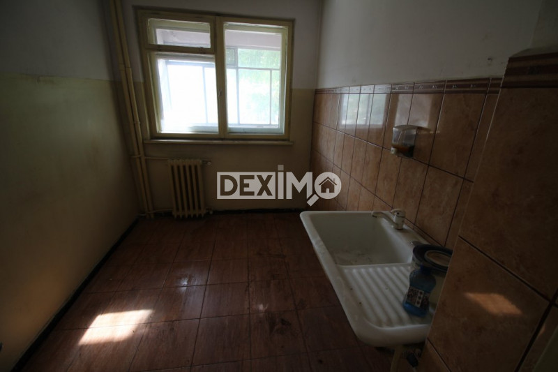 Apartament 3 Camere Decomandat - Abator - Etaj 1 