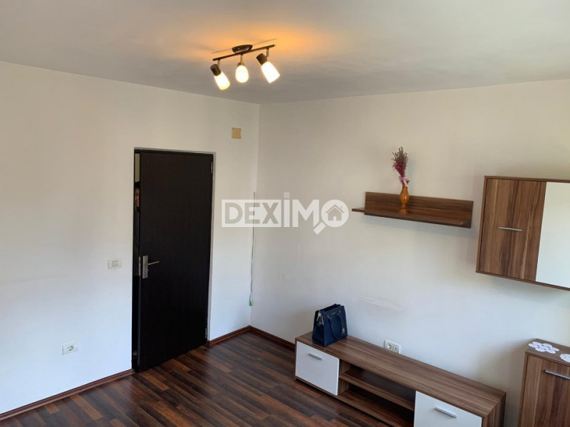 Garsoniera - Poarta 6 - Etaj 2 - Partial Mobilata