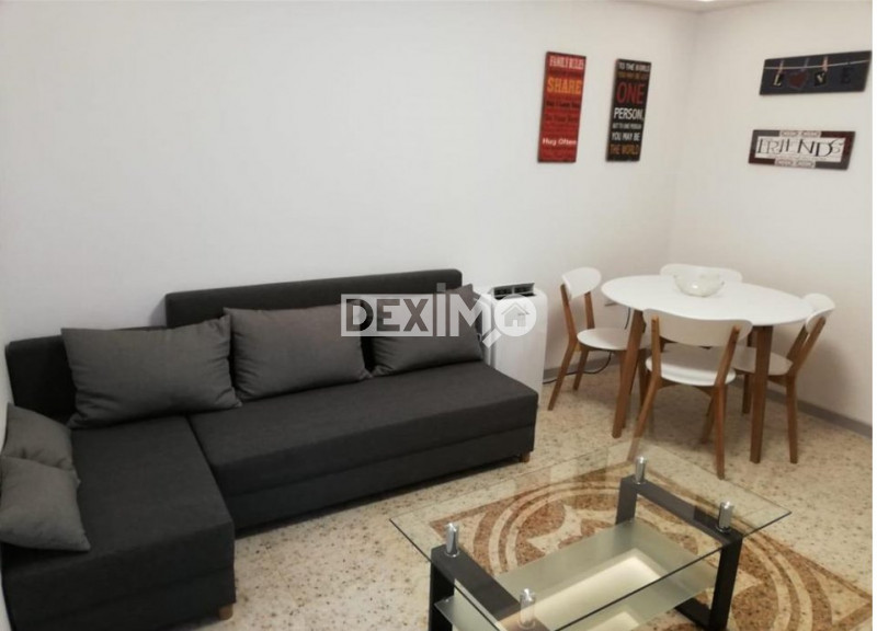 Casa  2 Camere - Trocadero -  Centrala Proprie - Renovat 2020 - Loc Parcare  