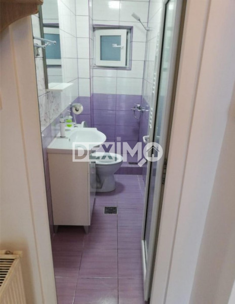 Casa  2 Camere - Trocadero -  Centrala Proprie - Renovat 2020 - Loc Parcare  