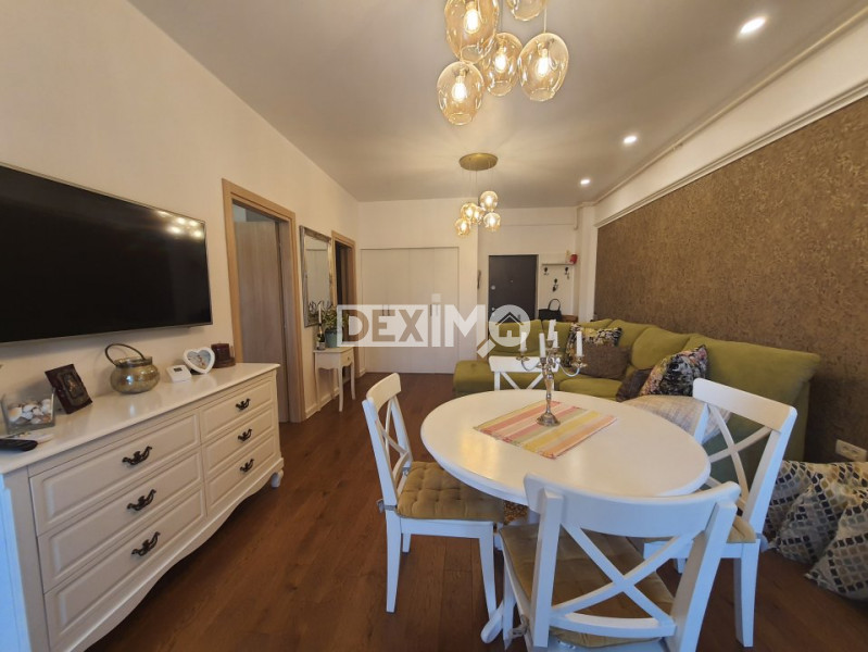 MAMAIA-PLAJA AZIMUTH-APARTAMENT 2 CAMERE LUX 50 M PANA LA PLAJA LOC PARCARE