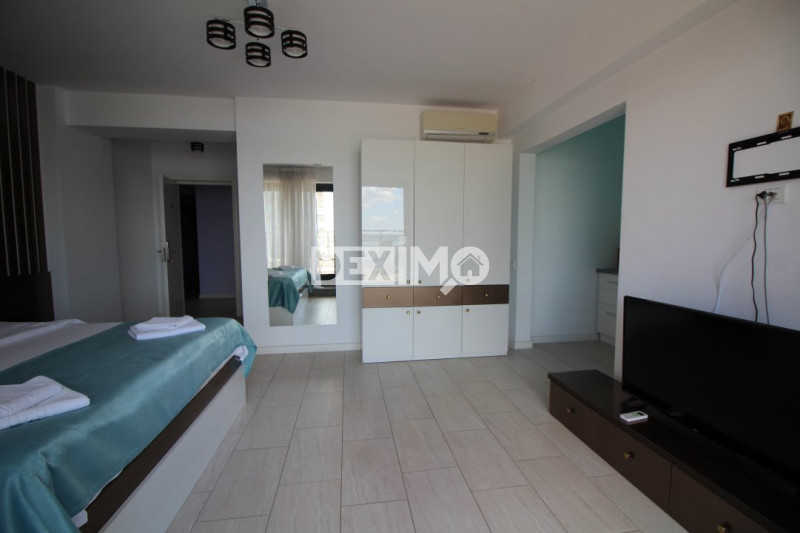 Proprietate Exclusivista - Intreg Ultim Etaj - Mamaia Nord - Vedere Lac