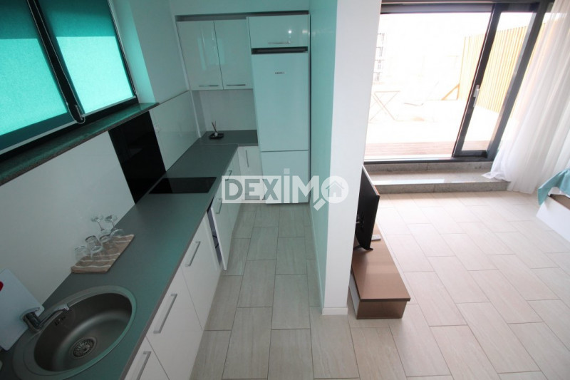 Proprietate Exclusivista - Intreg Ultim Etaj - Mamaia Nord - Vedere Lac